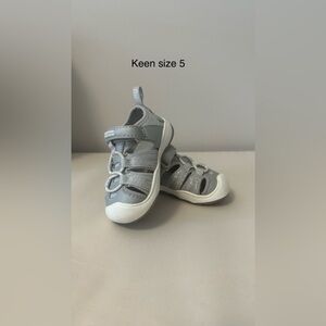 Toddler keen summer sneakers